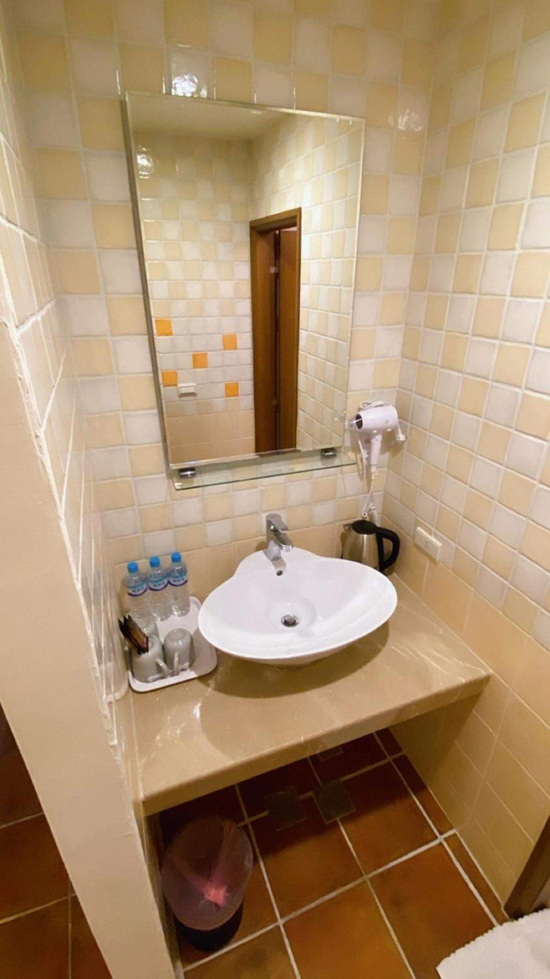 Mong Shan Homestay Kenting Exteriör bild