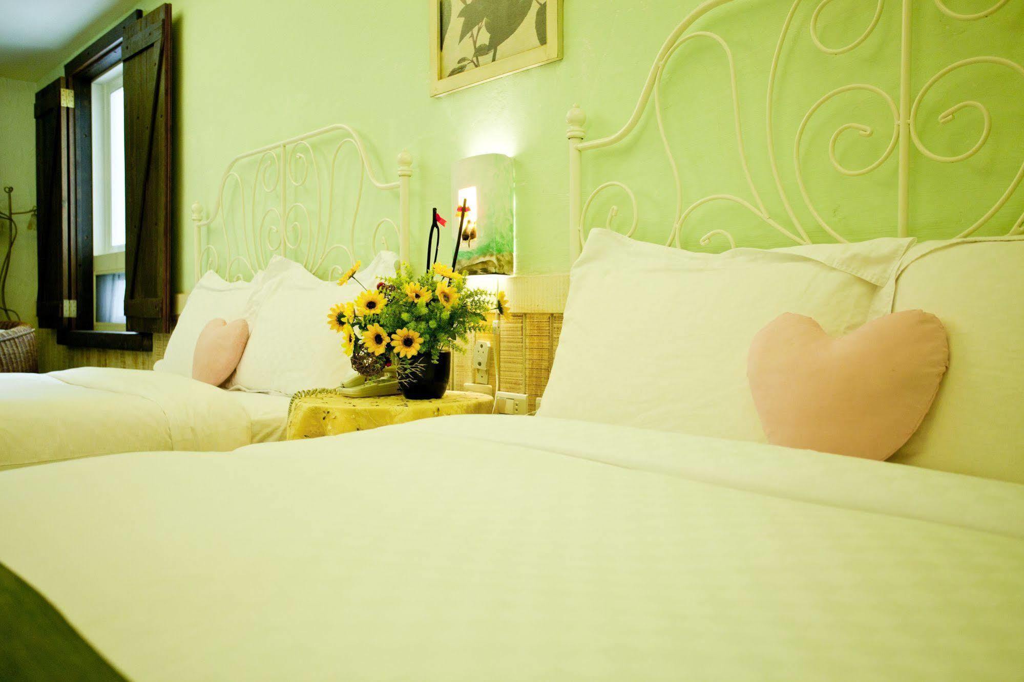 Mong Shan Homestay Kenting Exteriör bild